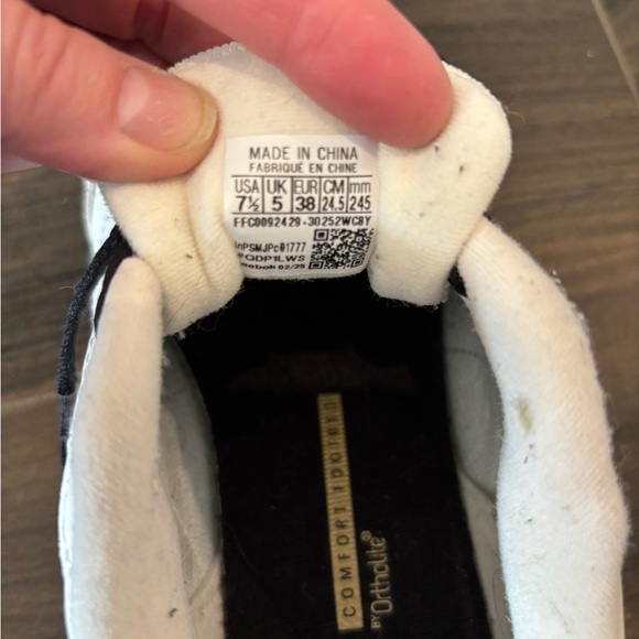 Reebok Forte leather tennis shoes
Women size 7.5 - Picture 5 of 5